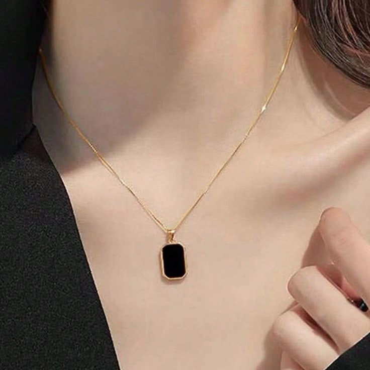 Noir Octagon Necklace