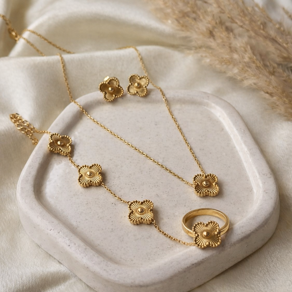 Golden Clover Set of 4