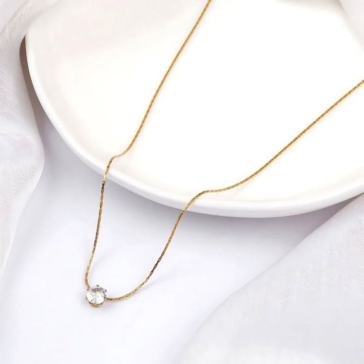 Dainty Solitaire Pendant