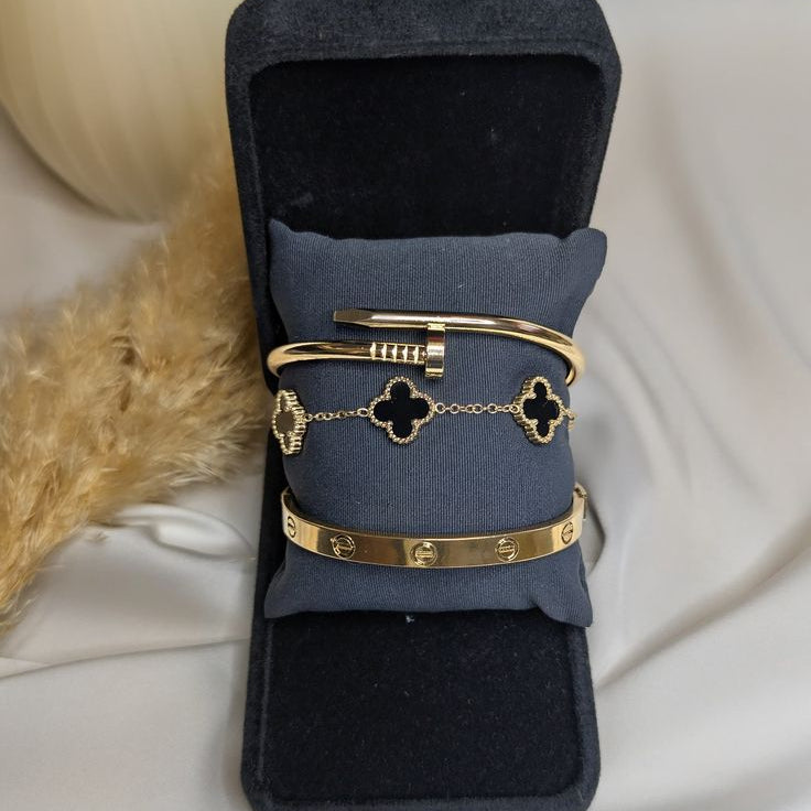 3 Bracelets (Vintage+ Screw Nail + Black Clover)